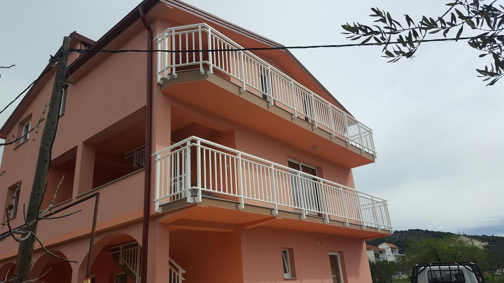 Apartment Apartmani Ramljak